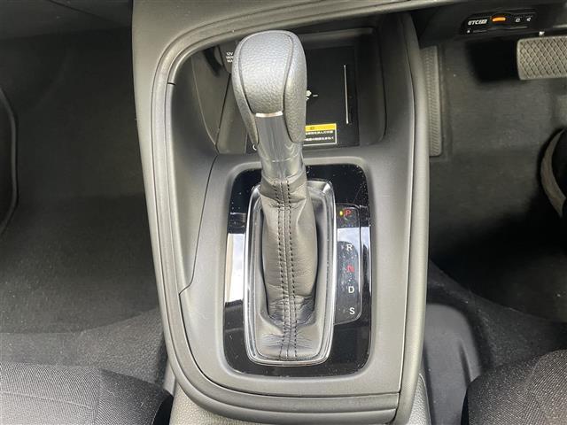 ヴェゼル G 純正9型ナビ フルセグTV BT バックカメラ ビルトイン2.0ETC 置くだけ充電 衝突軽減ブレーキ レーダークルコン コーナーセンサー LEDオートライト スマートキー2個 DAC 禁煙車(42枚目)