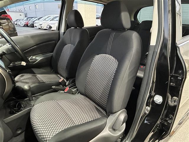 ノート ライダー Vセレクション+セーフティ 社外ナビ フルセグTV CD DVD BT BD バックカメラ ETC LEDオートヘッドライト 衝突軽減ブレーキ レーンアシスト 横滑り防止 スマートキー 純正アルミホイール オートエアコン 禁煙車(14枚目)