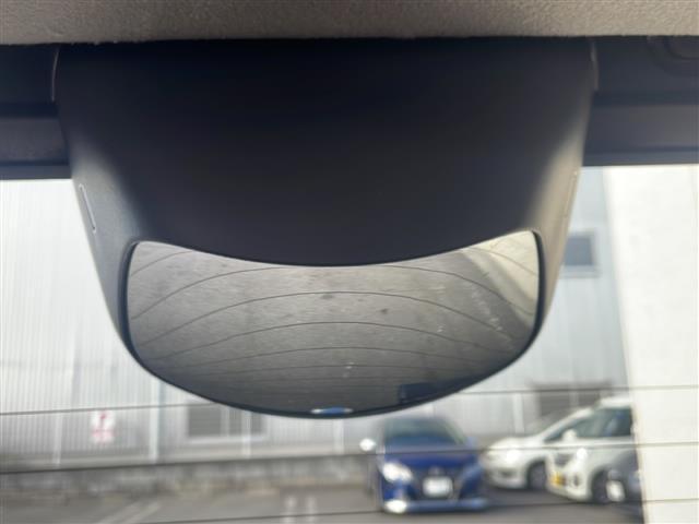 Ｎ－ＢＯＸ Ｇ・ＬパッケージＳＳパッケージ　あんしんパッケージ　衝突軽減ブレーキ　両側パワースライドドア　純正ナビ　ＴＶ　ＣＤ　ＢＴ　バックカメラ　ＥＴＣ　スマートキー２個　社外アルミホイール　Ｗ　サイド　カーテンエアバッグ　ワンオーナー　禁煙（9枚目）