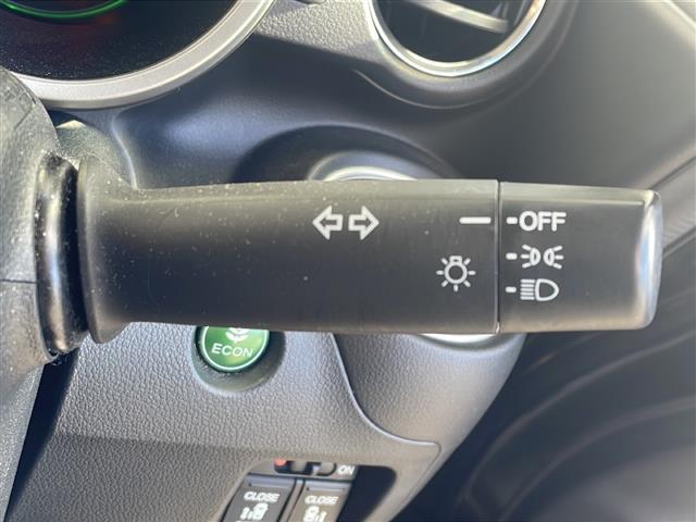 Ｎ－ＢＯＸ Ｇ・ＬパッケージＳＳパッケージ　あんしんパッケージ　衝突軽減ブレーキ　両側パワースライドドア　純正ナビ　ＴＶ　ＣＤ　ＢＴ　バックカメラ　ＥＴＣ　スマートキー２個　社外アルミホイール　Ｗ　サイド　カーテンエアバッグ　ワンオーナー　禁煙（35枚目）