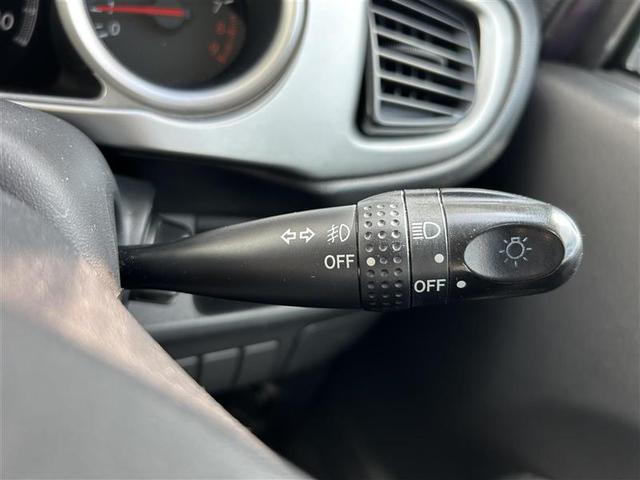 ステラ カスタムRリミテッド タイミングベルト交換済み スマートキー HIDヘッドライト フォグライト アルミホイール CD AUX 禁煙車(30枚目)