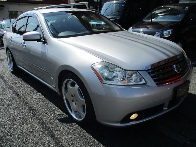 350GTスタイリッシュブラックリミテッド 車高調 19AW(3枚目)
