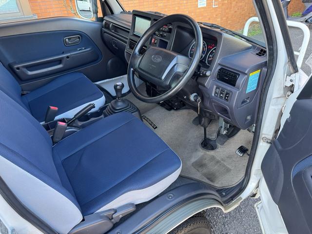 サンバーバン ディアス　スーパーチャージャー　５速ＭＴ　切替式４ＷＤ　ナビＴＶ　ドラレコＥＴＣ（10枚目）