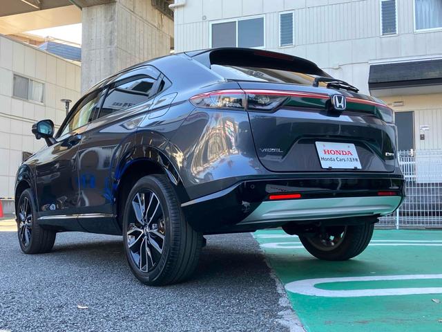 ヴェゼル ｅ：ＨＥＶ　Ｚ　ドライブレコーダー　バックカメラ　クリアランスソナー　オートクルーズコントロール　レーンアシスト　衝突被害軽減システム　ナビ　ＴＶ　オートライト　ＬＥＤヘッドランプ　電動リアゲート　アルミホイール（7枚目）