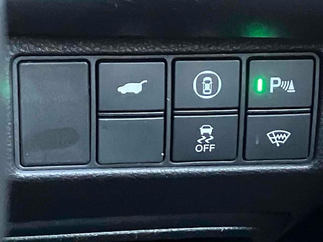 ヴェゼル ｅ：ＨＥＶ　Ｚ　ドライブレコーダー　バックカメラ　クリアランスソナー　オートクルーズコントロール　レーンアシスト　衝突被害軽減システム　ナビ　ＴＶ　オートライト　ＬＥＤヘッドランプ　電動リアゲート　アルミホイール（17枚目）