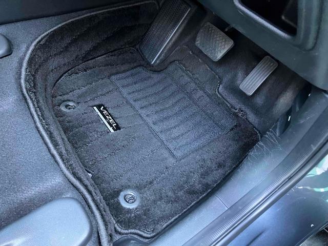 ヴェゼル ｅ：ＨＥＶ　Ｚ　ドライブレコーダー　バックカメラ　クリアランスソナー　オートクルーズコントロール　レーンアシスト　衝突被害軽減システム　ナビ　ＴＶ　オートライト　ＬＥＤヘッドランプ　電動リアゲート　アルミホイール（19枚目）