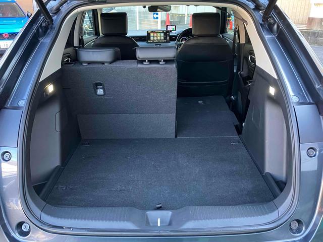 ヴェゼル ｅ：ＨＥＶ　Ｚ　ドライブレコーダー　バックカメラ　クリアランスソナー　オートクルーズコントロール　レーンアシスト　衝突被害軽減システム　ナビ　ＴＶ　オートライト　ＬＥＤヘッドランプ　電動リアゲート　アルミホイール（45枚目）