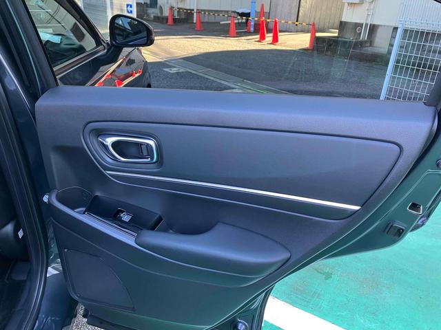 ヴェゼル ｅ：ＨＥＶ　Ｚ　ドライブレコーダー　バックカメラ　クリアランスソナー　オートクルーズコントロール　レーンアシスト　衝突被害軽減システム　ナビ　ＴＶ　オートライト　ＬＥＤヘッドランプ　電動リアゲート　アルミホイール（60枚目）