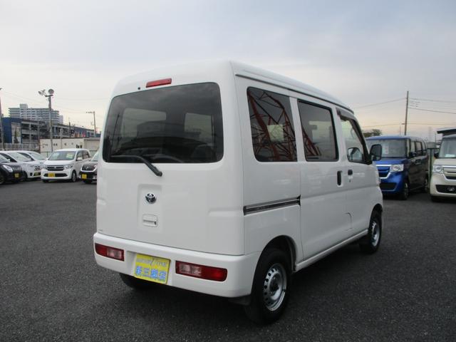 デラックス 5速マニュアル車 キーレス パワーウインドウ 両側スライド プライバシーガラス(14枚目)