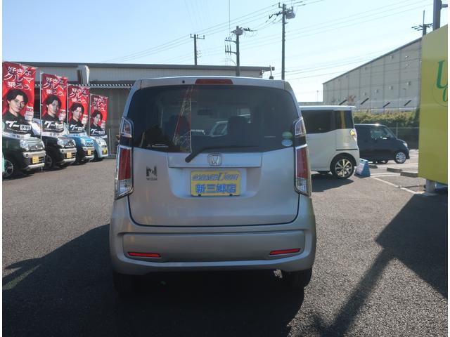 N-WGN C キーレスエントリー アイドリングストップ CDデッキ オートエアコン プライバシーガラス(12枚目)