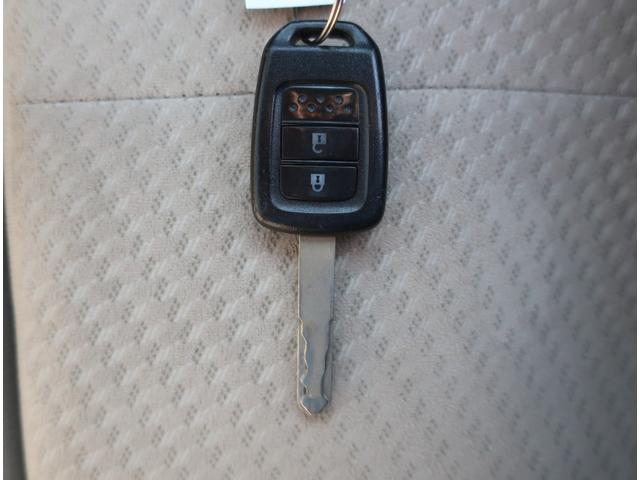 N-WGN C キーレスエントリー アイドリングストップ CDデッキ オートエアコン プライバシーガラス(27枚目)