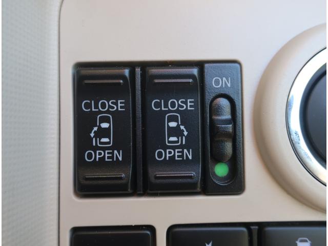 ムーヴキャンバス ＧホワイトアクセントＶＳ　ＳＡＩＩＩ　ナビ　フルセグ　Ｂｌｕｅｔｏｏｔｈ　アラウンドビューモニター　バックカメラ　両側パワースライド　衝突軽減ブレーキ　ＬＥＤヘッドライト　アイドリングストップ　スマートキー（31枚目）