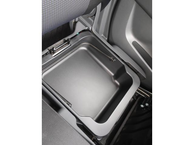 ワゴンＲスティングレー Ｘ　ＨＩＤヘッドライト　スマートキー　プッシュスタート　オートエアコン　プライバシーガラス（31枚目）