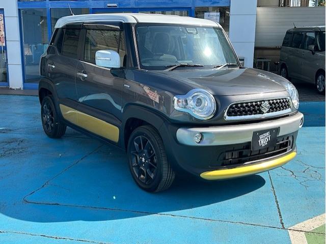 クロスビー ハイブリッドMZ フルタイム4WD ターボ車 8インチフルセグナビ バックモニター ETC2.0車載器 クルーズコントロール LEDヘッドライト LEDフォグランプ 衝突被害軽減ブレーキ装置 リヤパーキングセンサー(3枚目)