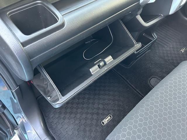 クロスビー ハイブリッドMZ フルタイム4WD ターボ車 8インチフルセグナビ バックモニター ETC2.0車載器 クルーズコントロール LEDヘッドライト LEDフォグランプ 衝突被害軽減ブレーキ装置 リヤパーキングセンサー(45枚目)