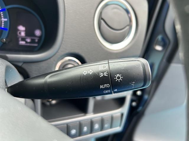 ワゴンＲスティングレー Ｘ　スマートキー　７インチフルセグメモリーナビ　ドライブレコーダー　ディスチャージヘッドランプ　フォグランプ　オートライト　アルミホイール　衝突被害軽減ブレーキ装置（25枚目）