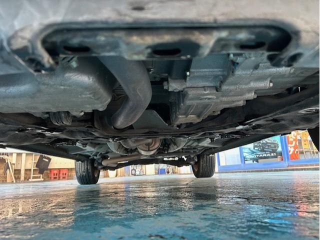 クロスロード 20X 電動サンルーフ スマートキー 7インチHDDナビゲーション バックモニター ETC ディスチャージヘッドランプ フォグランプ オートライト 純正アルミホイール 7人乗り3列シート(12枚目)