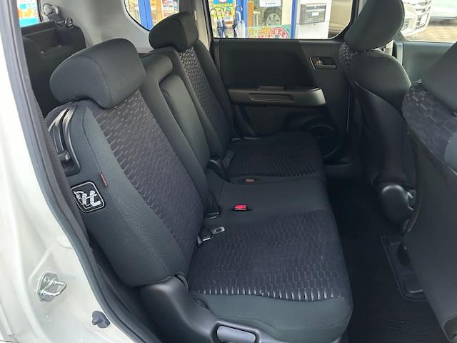 クロスロード 20X 電動サンルーフ スマートキー 7インチHDDナビゲーション バックモニター ETC ディスチャージヘッドランプ フォグランプ オートライト 純正アルミホイール 7人乗り3列シート(18枚目)