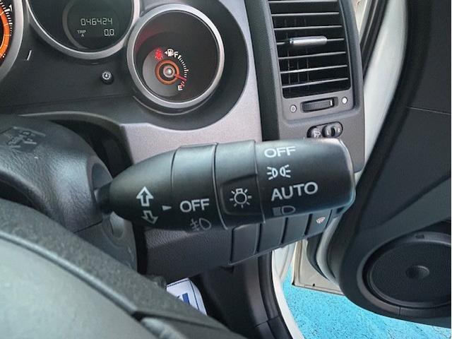 クロスロード 20X 電動サンルーフ スマートキー 7インチHDDナビゲーション バックモニター ETC ディスチャージヘッドランプ フォグランプ オートライト 純正アルミホイール 7人乗り3列シート(26枚目)