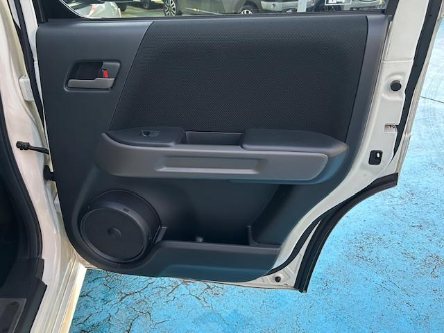 クロスロード 20X 電動サンルーフ スマートキー 7インチHDDナビゲーション バックモニター ETC ディスチャージヘッドランプ フォグランプ オートライト 純正アルミホイール 7人乗り3列シート(50枚目)