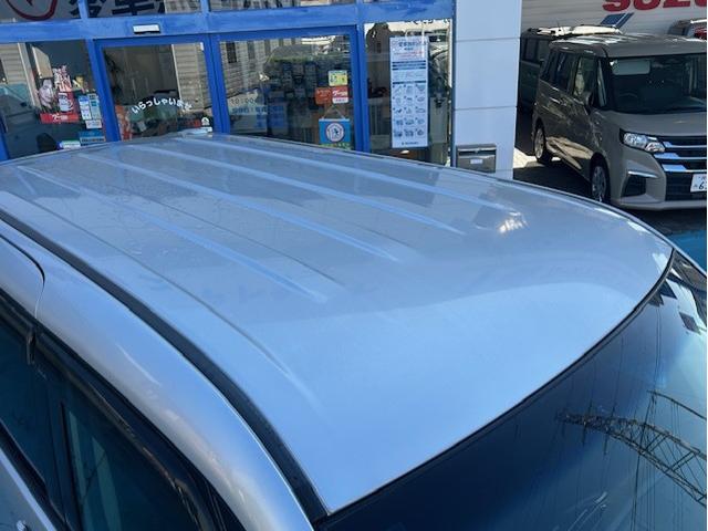 ソリオ Ｓ　スマートキー　ディスチャージヘッドランプ　フォグランプ　オートライト　両側パワースライドドア　レーダーブレーキサポートＩＩ　クルーズコントロール　ワンセグメモリーナビゲーション（10枚目）