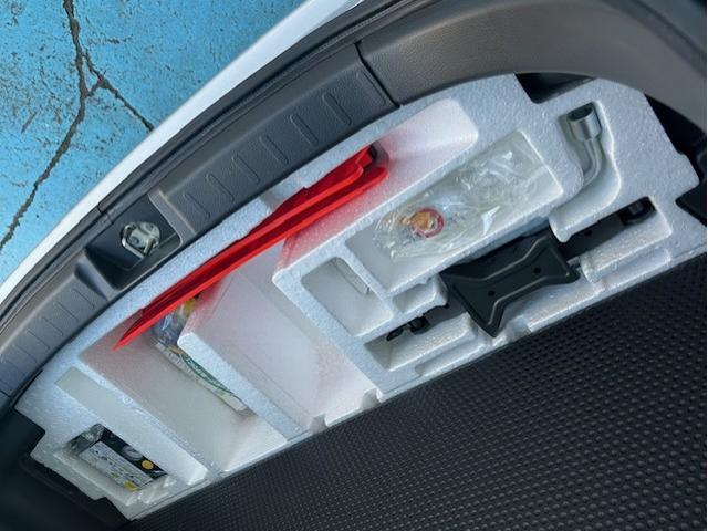 ソリオ Ｓ　スマートキー　ディスチャージヘッドランプ　フォグランプ　オートライト　両側パワースライドドア　レーダーブレーキサポートＩＩ　クルーズコントロール　ワンセグメモリーナビゲーション（15枚目）