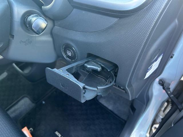 ソリオ Ｓ　スマートキー　ディスチャージヘッドランプ　フォグランプ　オートライト　両側パワースライドドア　レーダーブレーキサポートＩＩ　クルーズコントロール　ワンセグメモリーナビゲーション（41枚目）