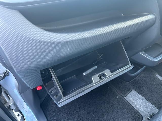 ソリオ Ｓ　スマートキー　ディスチャージヘッドランプ　フォグランプ　オートライト　両側パワースライドドア　レーダーブレーキサポートＩＩ　クルーズコントロール　ワンセグメモリーナビゲーション（44枚目）