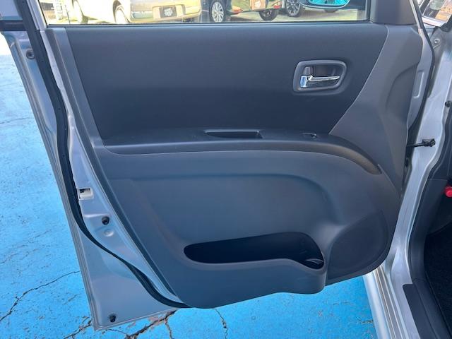 ソリオ Ｓ　スマートキー　ディスチャージヘッドランプ　フォグランプ　オートライト　両側パワースライドドア　レーダーブレーキサポートＩＩ　クルーズコントロール　ワンセグメモリーナビゲーション（50枚目）