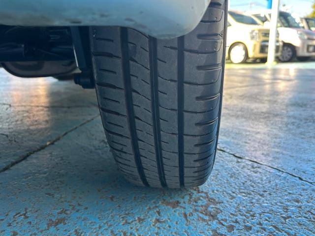 ソリオ Ｓ　スマートキー　ディスチャージヘッドランプ　フォグランプ　オートライト　両側パワースライドドア　レーダーブレーキサポートＩＩ　クルーズコントロール　ワンセグメモリーナビゲーション（55枚目）