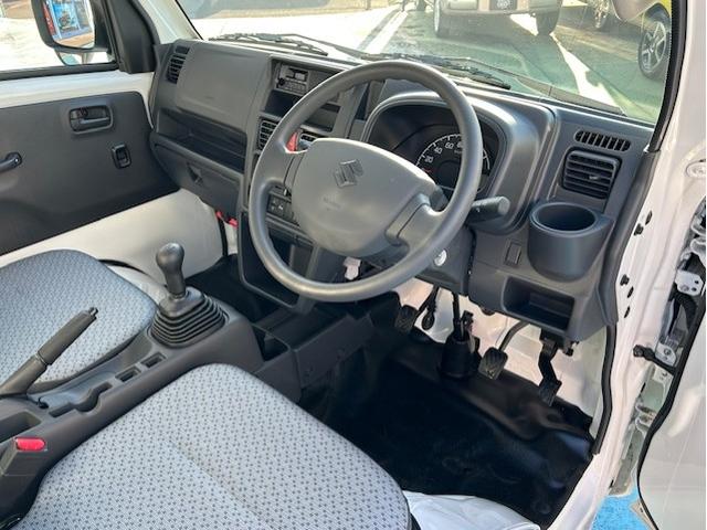 キャリイトラック ＫＣエアコン・パワステ　登録届出済未使用車　キーレスエントリー　オートライト　パワーウインド　アイドリングストップ　衝突被害軽減ブレーキ装置　リヤパーキングセンサー　横滑り防止装置　車線逸脱警報装置（16枚目）