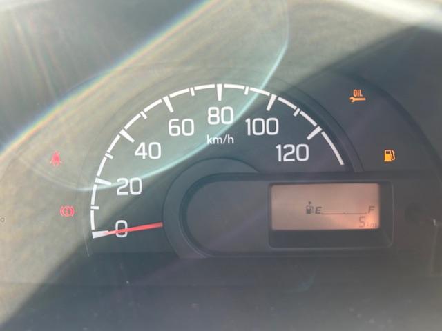 キャリイトラック ＫＣエアコン・パワステ　登録届出済未使用車　キーレスエントリー　オートライト　パワーウインド　アイドリングストップ　衝突被害軽減ブレーキ装置　リヤパーキングセンサー　横滑り防止装置　車線逸脱警報装置（24枚目）