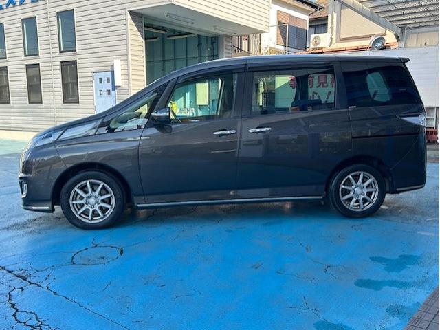 ビアンテ グランツ－スカイアクティブ　スマートキー　フルセグメモリーナビゲーション　ＥＴＣ　両側パワースライドドア　ディスチャージヘッドランプ　フォグランプ　セカンドシート側キャプテンシート　社外アルミホイール（6枚目）