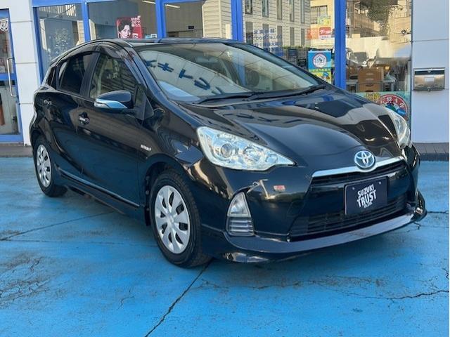 アクア S ハイブリッド キーレスエントリー 7インチワンセグメモリーナビ バックモニター ETC ディスチャージヘッドランプ デイライト 社外リヤマフラー(3枚目)