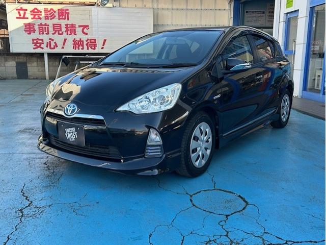 アクア S ハイブリッド キーレスエントリー 7インチワンセグメモリーナビ バックモニター ETC ディスチャージヘッドランプ デイライト 社外リヤマフラー(4枚目)