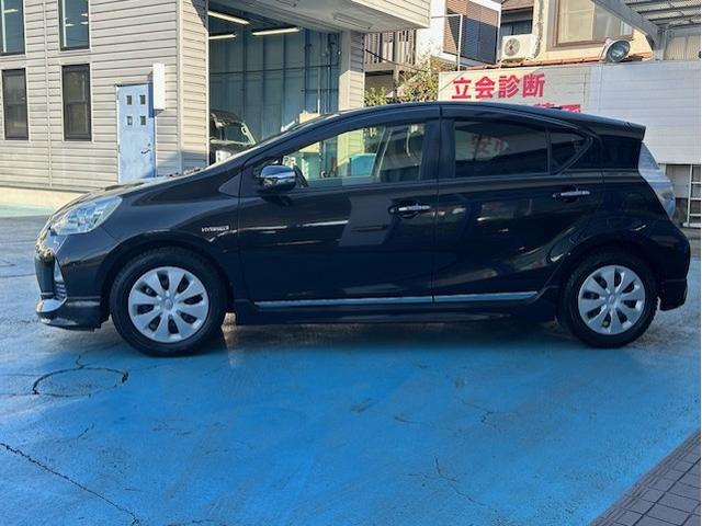 アクア S ハイブリッド キーレスエントリー 7インチワンセグメモリーナビ バックモニター ETC ディスチャージヘッドランプ デイライト 社外リヤマフラー(6枚目)