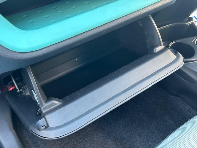 アクア S ハイブリッド キーレスエントリー 7インチワンセグメモリーナビ バックモニター ETC ディスチャージヘッドランプ デイライト 社外リヤマフラー(44枚目)