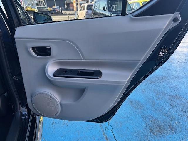 アクア S ハイブリッド キーレスエントリー 7インチワンセグメモリーナビ バックモニター ETC ディスチャージヘッドランプ デイライト 社外リヤマフラー(49枚目)