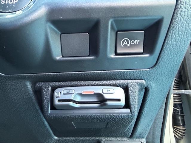 ＸＶ ２．０ｉ－Ｌ　アイサイト　４ＷＤ　スマートキー　７インチフルセグメモリーナビ　バックモニター　ＥＴＣ　ドライブレコーダー　ディスチャージヘッドライト　フォグランプ　アダプティブクルーズコントロール　衝突被害軽減ブレーキ（32枚目）