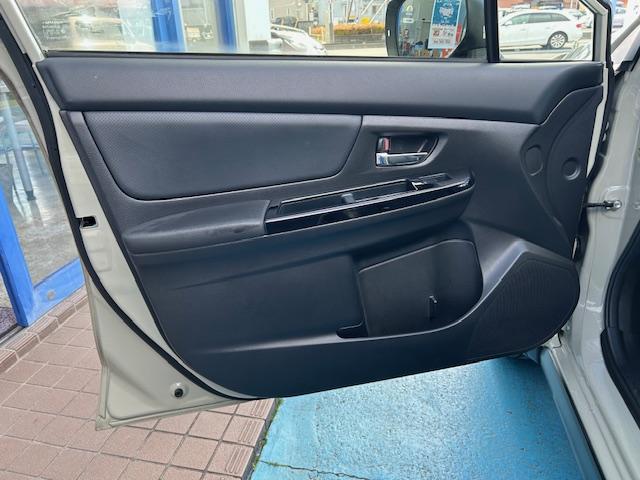 ＸＶ ２．０ｉ－Ｌ　アイサイト　４ＷＤ　スマートキー　７インチフルセグメモリーナビ　バックモニター　ＥＴＣ　ドライブレコーダー　ディスチャージヘッドライト　フォグランプ　アダプティブクルーズコントロール　衝突被害軽減ブレーキ（52枚目）