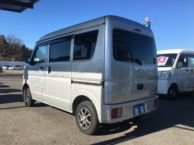 PA 届出済未使用車 軽キャンピング仕様車 車中泊 収納多数 ハイルーフ Wエアバック ABS 純正マット 純正ドアバイザー AMFMラジオ 光軸レベライザー オーバーヘッドシェルフ スペアキー 社外アルミ(6枚目)