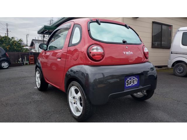 ツイン ガソリンＢ　キーレス・Ｐ／Ｗ・Ｐ／Ｓ・Ａ／Ｃ・ＡＢＳ・社外エアロフロントバンパー・フェンダー＆前後バンパー＆ドアミラー同色ガンメタ塗装・社外アルミホイール・ドラレコ・Ｒミラーフィルム・Ｂｌｕｅｔｏｏｔｈコンポ（8枚目）