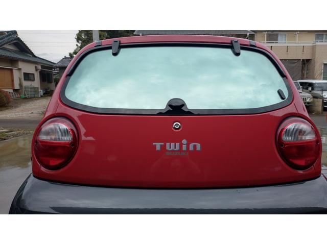 ツイン ガソリンＢ　キーレス・Ｐ／Ｗ・Ｐ／Ｓ・Ａ／Ｃ・ＡＢＳ・社外エアロフロントバンパー・フェンダー＆前後バンパー＆ドアミラー同色ガンメタ塗装・社外アルミホイール・ドラレコ・Ｒミラーフィルム・Ｂｌｕｅｔｏｏｔｈコンポ（9枚目）