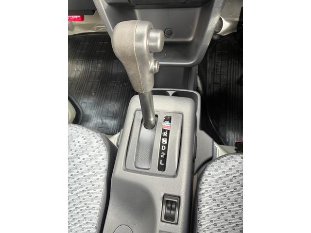 キャリイトラック KCエアコン・パワステ AT(12枚目)