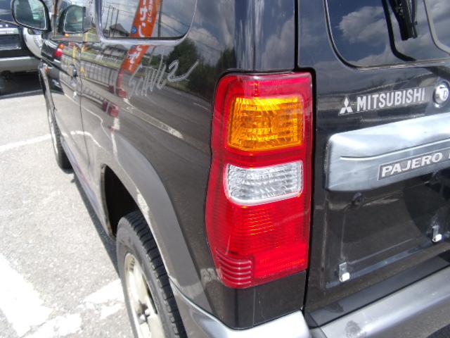 パジェロミニ スヌーピーエディションＩＩターボ　４ＷＤターボ　スヌーピー専用　スペアタイヤケース　デカール　スピードメーター＆タコメーター　プリントドアトリム生地　刺繍入りシート　キーレス　ＣＤ（31枚目）