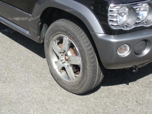 パジェロミニ スヌーピーエディションＩＩターボ　４ＷＤターボ　スヌーピー専用　スペアタイヤケース　デカール　スピードメーター＆タコメーター　プリントドアトリム生地　刺繍入りシート　キーレス　ＣＤ（33枚目）