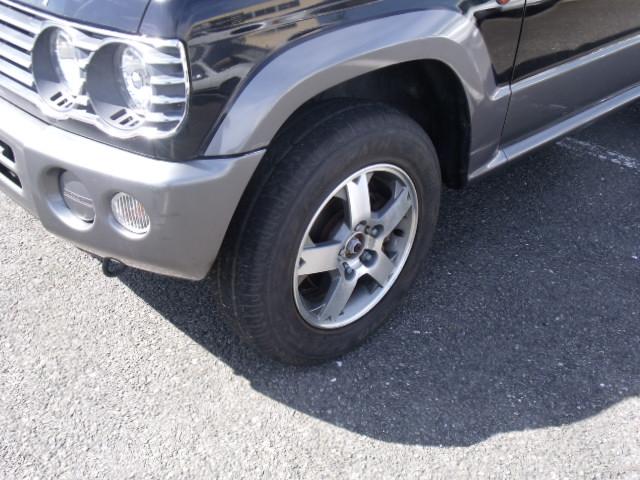 パジェロミニ スヌーピーエディションＩＩターボ　４ＷＤターボ　スヌーピー専用　スペアタイヤケース　デカール　スピードメーター＆タコメーター　プリントドアトリム生地　刺繍入りシート　キーレス　ＣＤ（34枚目）