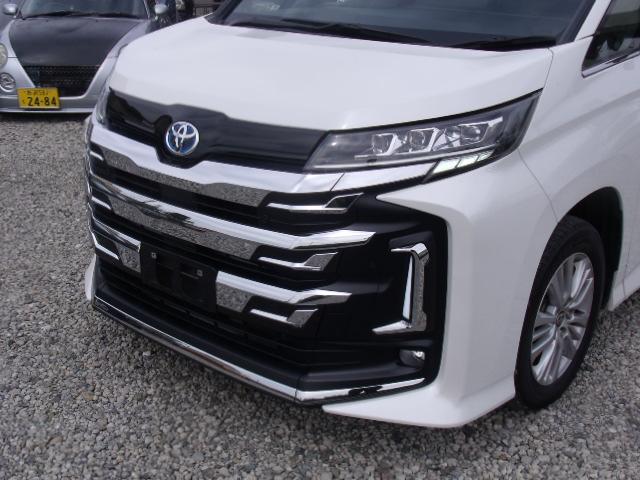 ノア ハイブリッドＳ－Ｚ　純正１０．５型ナビＴＶ　バックカメラ　トヨタセーフティセンス　デュアルパワースライドドア　レーダークルーズ　シートヒーター　ＥＴＣ　ハーフレザーシート　スマートキー　ＡＣ１００Ｖ　モデリスタグリル（5枚目）