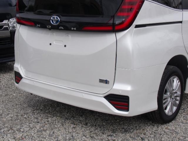 ノア ハイブリッドＳ－Ｚ　純正１０．５型ナビＴＶ　バックカメラ　トヨタセーフティセンス　デュアルパワースライドドア　レーダークルーズ　シートヒーター　ＥＴＣ　ハーフレザーシート　スマートキー　ＡＣ１００Ｖ　モデリスタグリル（10枚目）