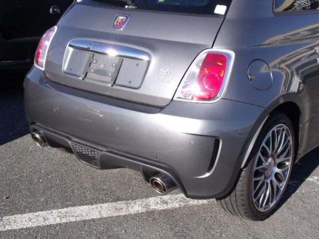 アバルト595 ツーリズモ(11枚目)